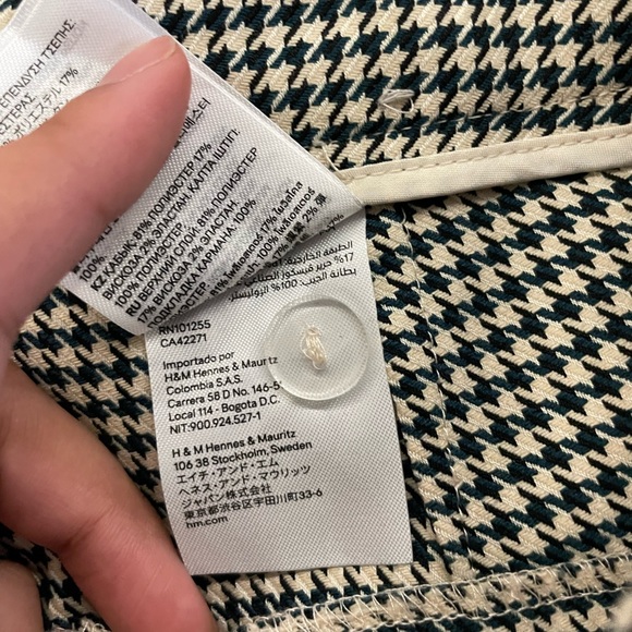 Patterned business casual pants from H and M - Picture 9 of 9